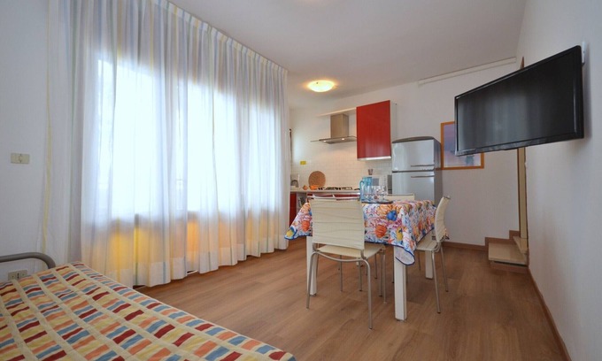 Bibione Lido dei Pini Apartment | Bright flat surrounded by a garden 700m from the sea