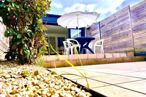 Camiers House | Bright house with terrace and garden