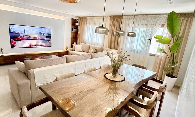 Tangier Apartment | Bright & Modern Apartment in the City Center – 6 Min Walk to the Bay