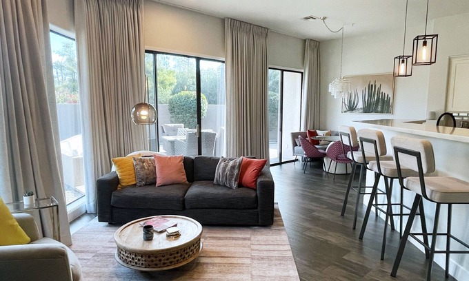 Gainey Ranch House | Bright & Modern Townhome at Gainey Ranch