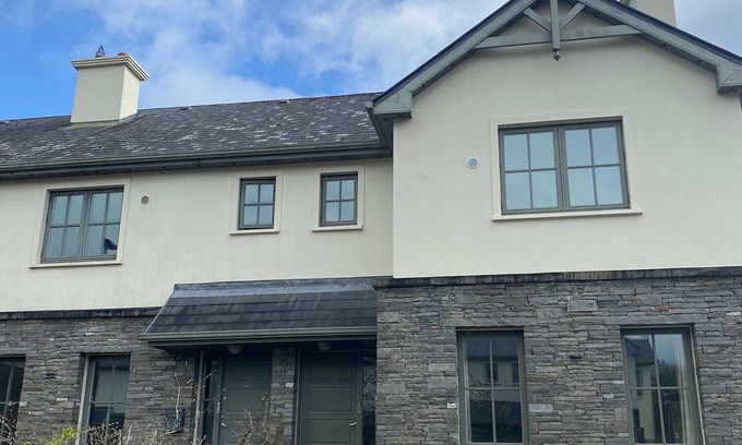 Kenmare Condo | Bright, modern, welcoming home easy stroll along pathway into Kenmare town