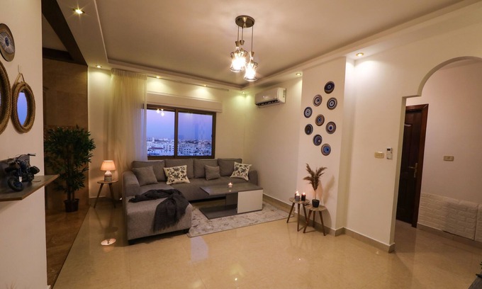 Amman Apartment | BRIGHT, NEWLY FURNISHED, AND FULLY EQUIPPED 3BR *dynamic location*