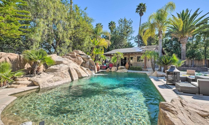 Poway Apartment | Bright Poway Studio w/Shared Outdoor Pool!