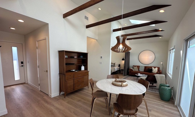 Ladera Heights Apartment | Bright, private oasis near LAX/SoFi/West LA