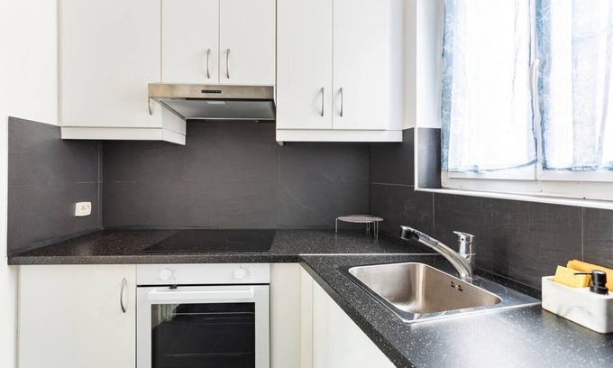 Vitry-sur-Seine Apartment | Bright, quiet apartment 15 minutes from Paris