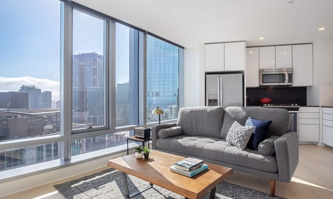 Rincon Hill Apartment | Bright Rincon Hill 1BR w/Gym + W/D near Silicon Valley, by Blueground