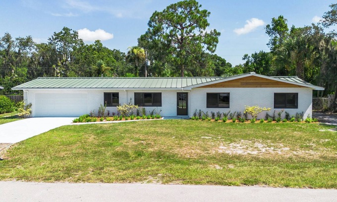 Okeechobee House | Bright & Roomy Okeechobee Stay w/Workspace