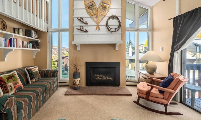 Steamboat Springs House | Bright, Spacious Ski Condo Close to the Resort!