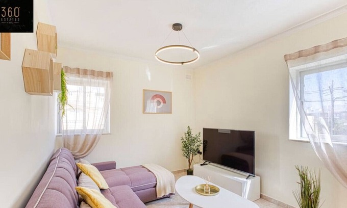 Tal-Ghoqod Apartment | Bright & spacious 2BR APT in Swieqi with balcony