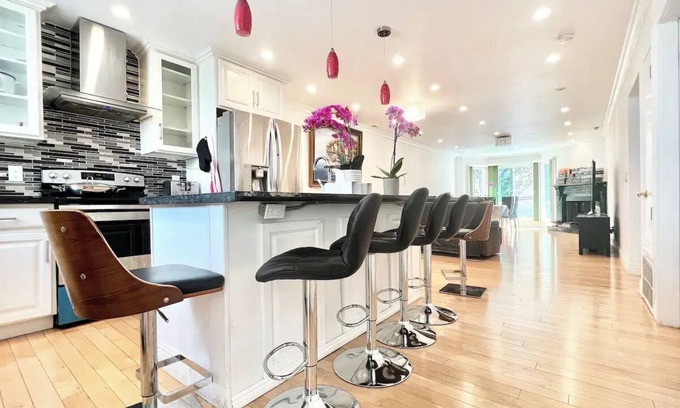 Inner Richmond Apartment | Bright Spacious 3 bedroom by Golden Gate Park & Presidio