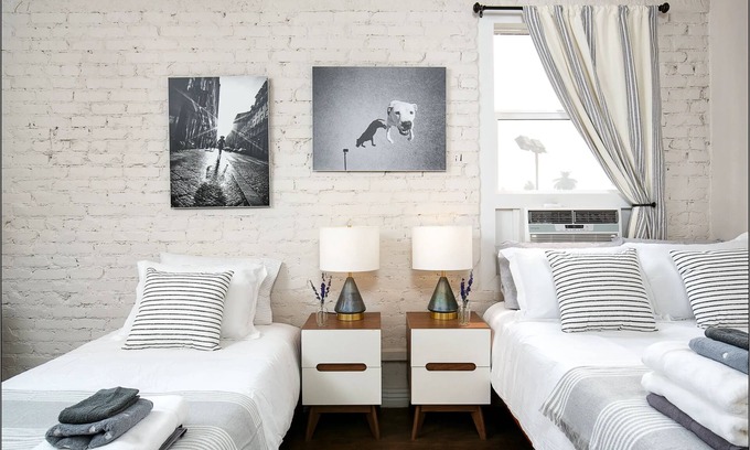 Westlake Apartment | Bright & Spacious 420-Friendly