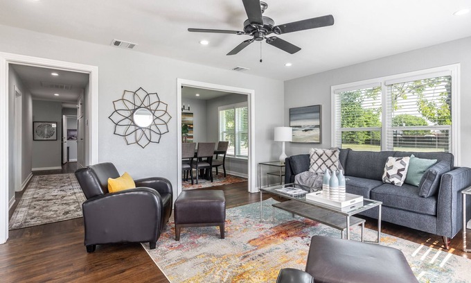 Fort Worth House | Bright & Spacious / 5 Min. to Downtown & Stockyards
