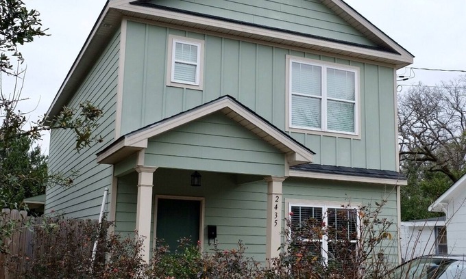 Summerville House | Bright, Spacious, New | Masters Week Getaway ★