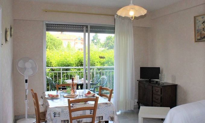 Cagnes-sur-Mer Apartment | Bright Studio with Terrace and Parking, 30m from Sea - Sleeps 4