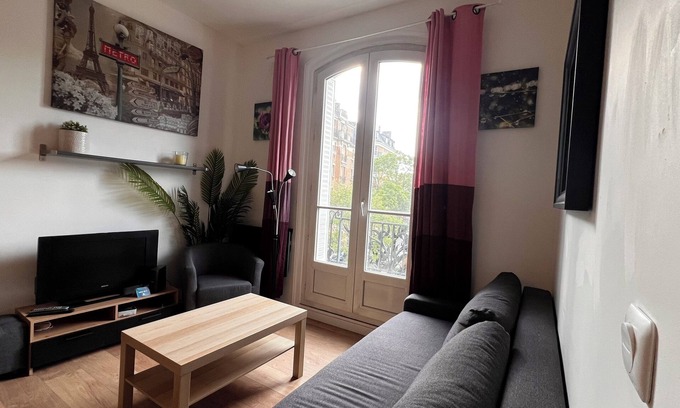 Vincennes Apartment | bright three-room apartment next to Paris