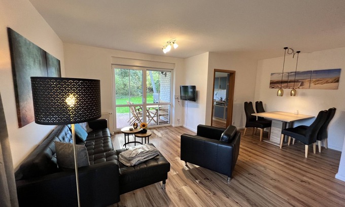 Zinnowitz Apartment | Bright vacation apartment with communal garden in a quiet location