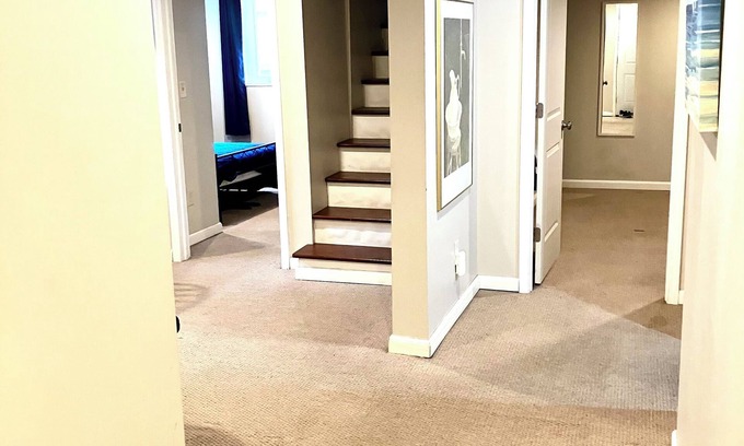 Haller Lake Apartment | Brilliant 2-bedroom apartment with WiFi in Seattle