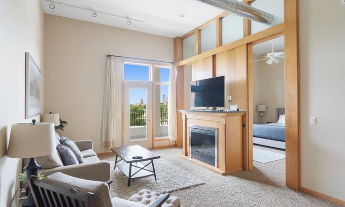West Des Moines Apartment | Brilliant Penthouse Loft Tall Ceilings & Elevator Walk to Entertainment!