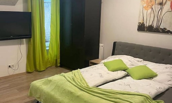 Stuwerviertel Apartment | Brilliant Souterrain Apt. - Prater Amuesement Park
