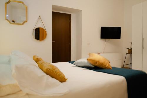 Monte di Pieta Apartment | Briogna by Maravigghia Palermo