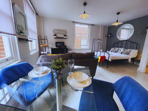 Saint Paul's Apartment | Bristol City Stays - Cabot Circus