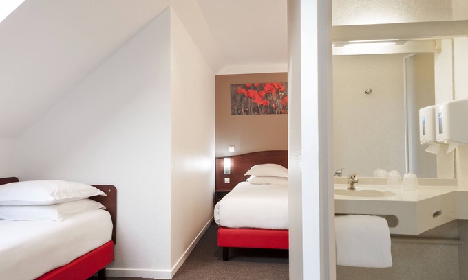 Arras Hotel | Brit Hotel Essentiel Arras
