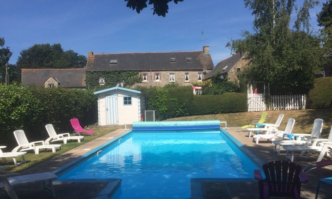 Plouguenast Cottage | Brittany Cottage Sleeps 4, Heated Pool, Free Wifi, Satellite TV, Pet Friendly