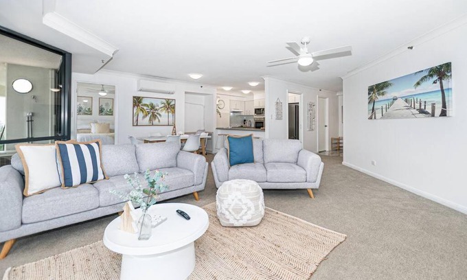 Broadbeach Apartment | Broadbeach Victoria Square
