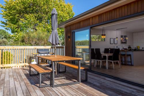 Martinborough House | Broadway On New York