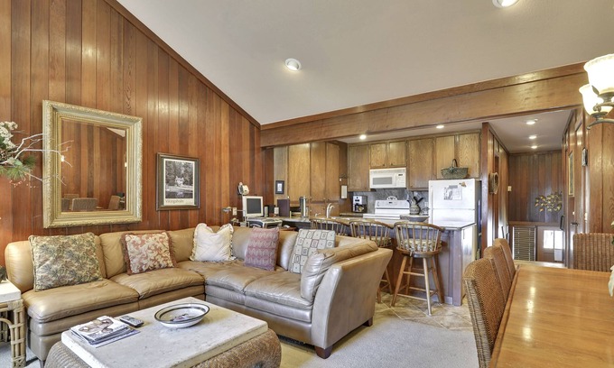 Brockway Condo | Brockway Shores Charmer - Lakefront Near Northstar!