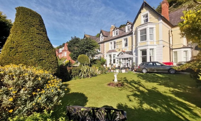 Llandudno House | Bron Orme Private Hotel
