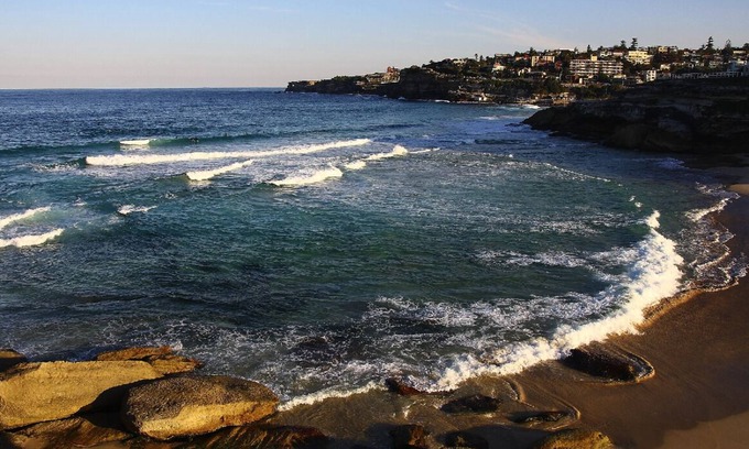 Bronte Apartment | Bronte: beautiful, 2-bedroom apartment, 7-minute walk to beach