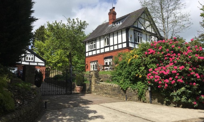 Prestbury House | Brookfield House