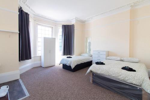 Portswood House | Brookvale Guest House Room 1