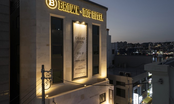 Chungmu Hotel | Brown-Dot Tongyeong
