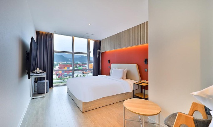 Gangseo District Hotel | Browndot Signature Hotel