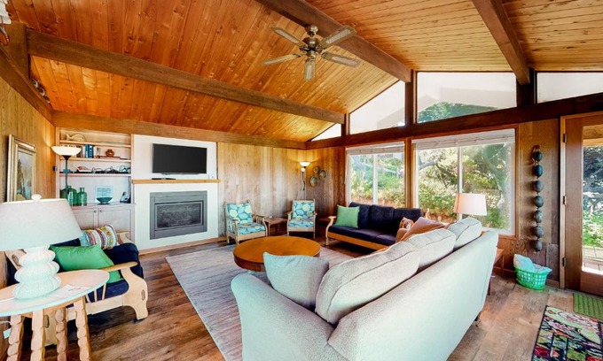 Manzanita House | Brynmarie MCA 580