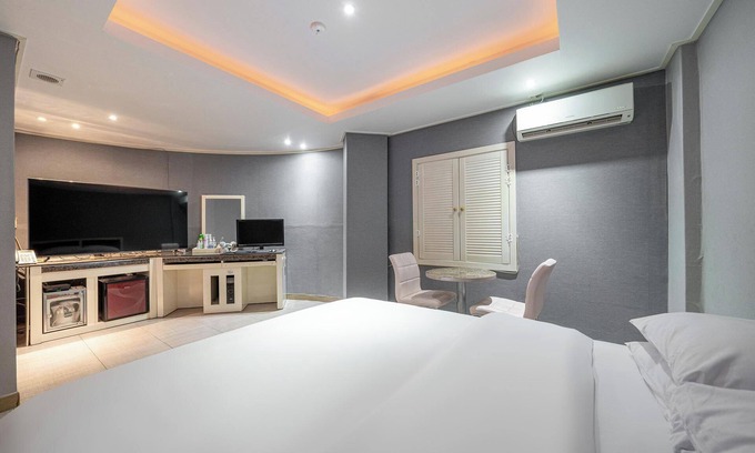 Sang-dong Hotel | Bucheon Alps