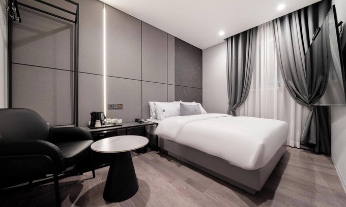 Bucheon Hotel | Bucheon Hotel Lizard