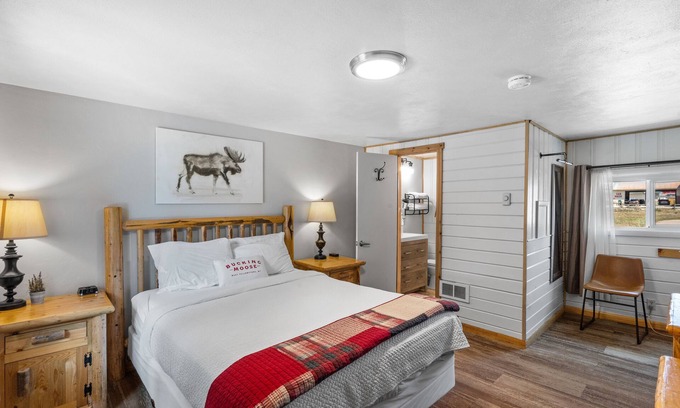 West Yellowstone Hotel | Bucking Moose Bobcat Room (#4)