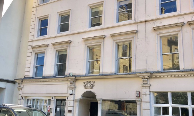 Belgravia Apartment | Buckingham Palace View Apartment