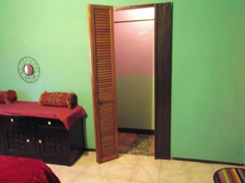 Buff Bay House | Buckingham Villa & Suites Room # 6- Garden View