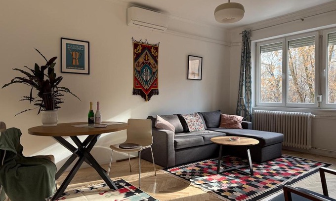 Lagymanyos Apartment | Buda's Crib apartment