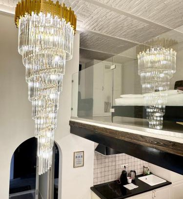 Terezvaros Apartment | Budapest Central Opera with Gym & Spa