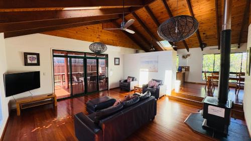 Buddina House | Buddina Beach Cabin