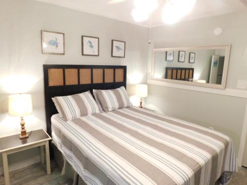 Gulf Shores House | Budget Friendly Condo Perfect for a Romantic Getaway within Walking Distance to the Beach!