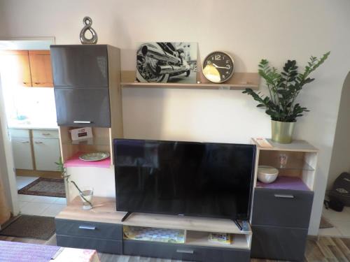 Sindelfingen Apartment | Budget Friendly Private Apartment