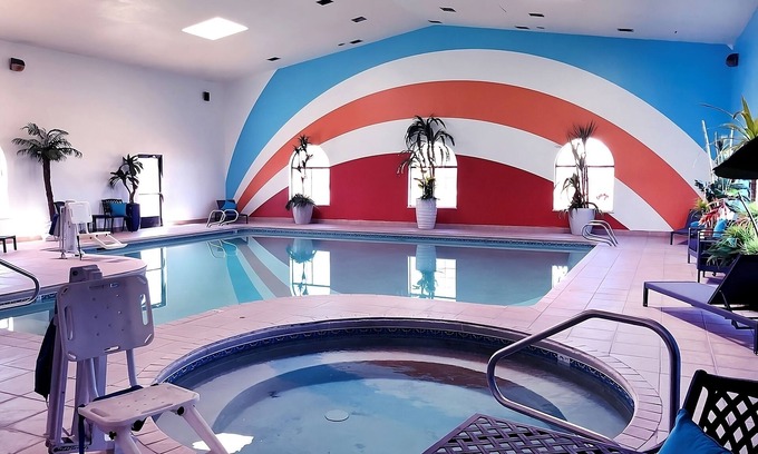 Window Rock Hotel | Budget-Friendly! Free Breakfast, Pets Allowed, Near Gallup Cultural Center