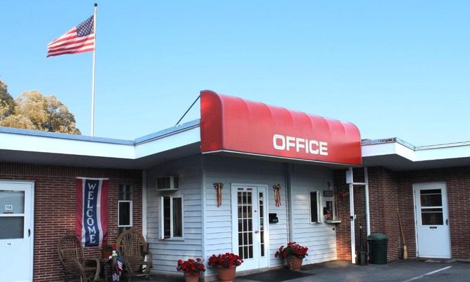 Sault Ste. Marie Hotel | Budget Host Crestview Inn