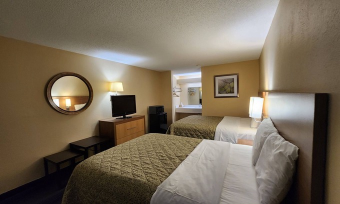 Henderson Hotel | Budget Host Inn